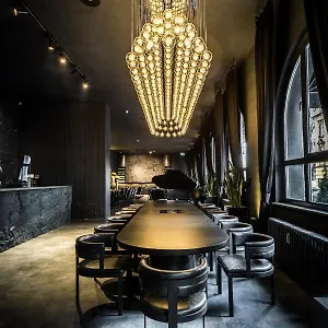 Hotel Black